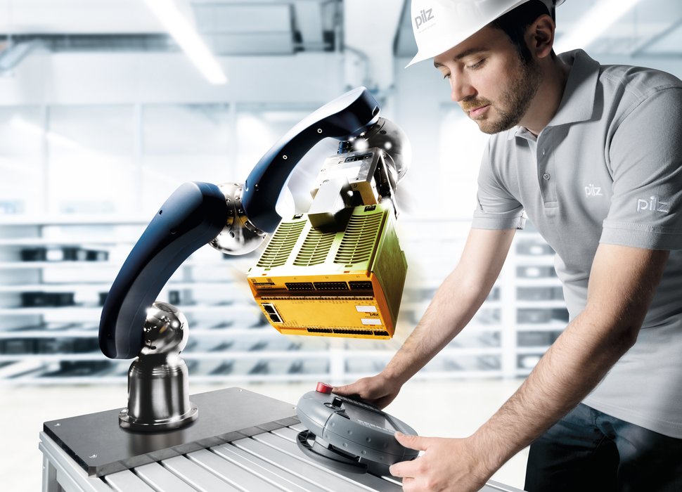 Pilz présent à Automatica 2014 (hall A4, stand 441) – au service de la sécurité avec les robots